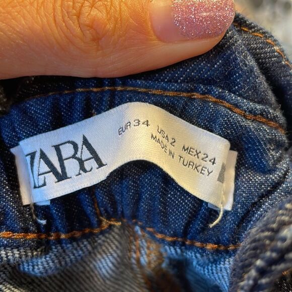ZARA woman’s blue jeans with an elastic waist - Picture 11 of 16